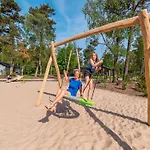 Cozy Chalet With Dishwasher, Adjacent To The Hoge Veluwe National Park